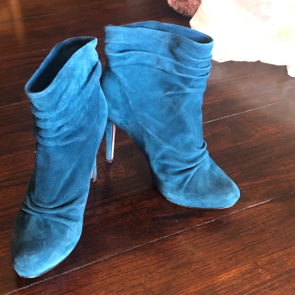 Saks Luxury Rebel Suede  Slouch Booties sz 36 6